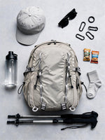 Sac à dos randonnée — léger & déperlant | RAFARART — vue flatlay